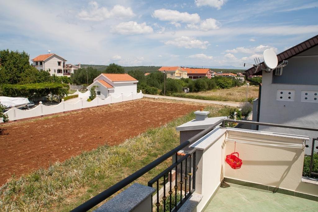 Apartments By The Sea Sukosan, Zadar - 12313 Ngoại thất bức ảnh